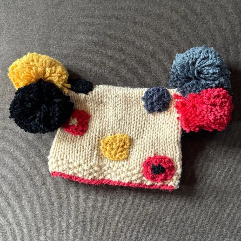 Daisy Baby Infant Spotted Crocheted Beanie Hat with Pom Poms 0-12 months NEW